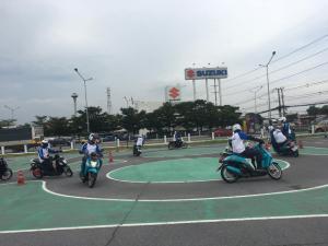 ภาพบรรยากาศการอบรมขับขี่ปลอดภัยขันพื้นฐาน (Safety Riding Course) บริษัท sendit thailand ในวันที่ 5 ตุลาคม 2563 ที่ผ่านมา 