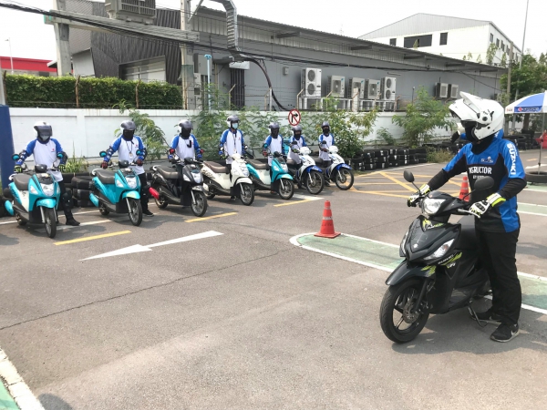 การอบรมขับขี่ปลอดภัยขั้นพื้นฐาน (Safety Riding Course) บริษัท sendit thailand  ในวันที่ 15 มีนาคม 2564  ที่ผ่านมา 